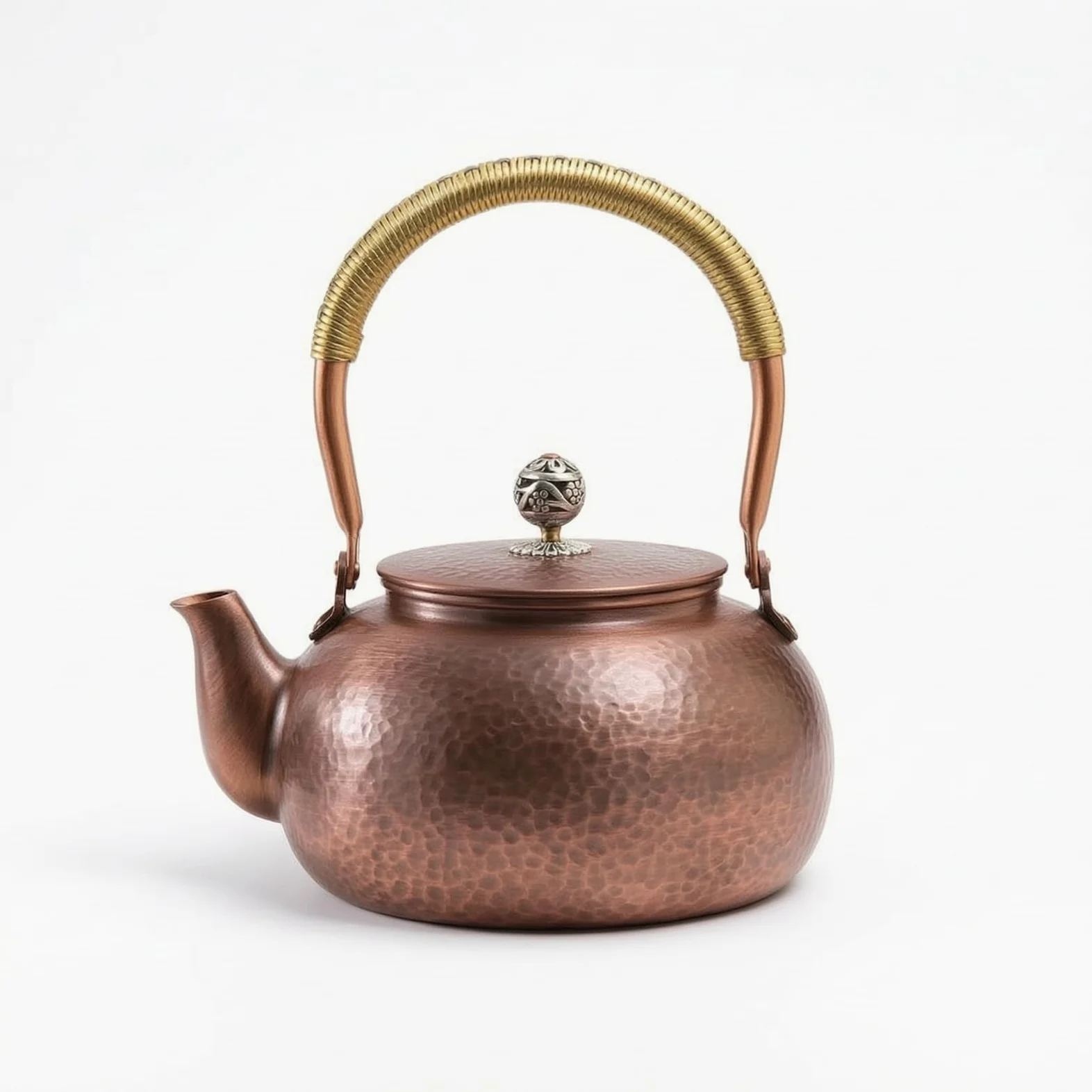 Bouilloire en Cuivre avec Couvercle Ajusté et Texture Martelée sur Corps et Couvercle pour Rétention Thermique Optimale pour Infusion Plantes Médicinales