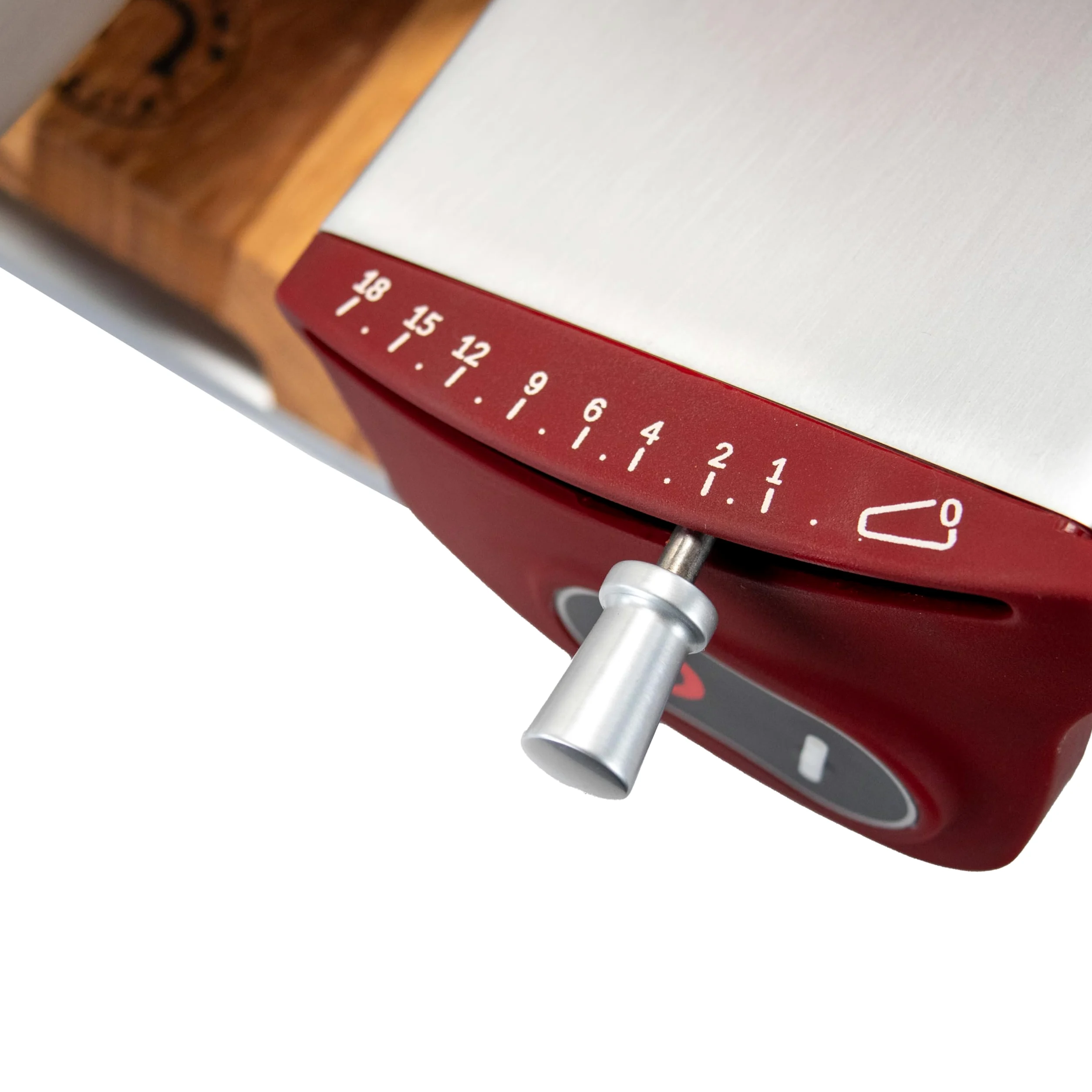 Berkel Home Line 250 Plus Trancheuse à charcuterie, électrique et compacte, rouge mat, idéale pour le prosciutto, les légumes et le fromage, avec planche en bois de qualité supérieure
