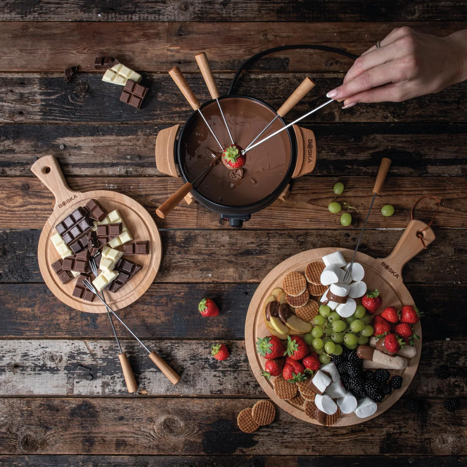 Boska Service à Fondue Électrique Party - Fondue electrique - Pour Fondue de Fromage, Fondue au Chocolat, Hotpot, Fondue chinoise - Appareil a fondue electrique - Contrôle de Température - 2.3 L
