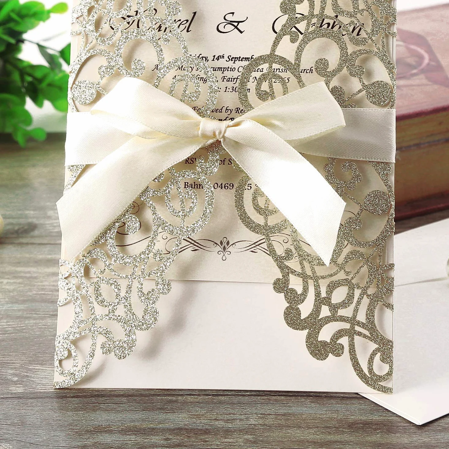 Hosmsua 50 pièces cartes d'invitation découpées au laser avec nœud et enveloppes pour invitations de mariage fête de mariage fiançailles anniversaire (paillettes champagne)