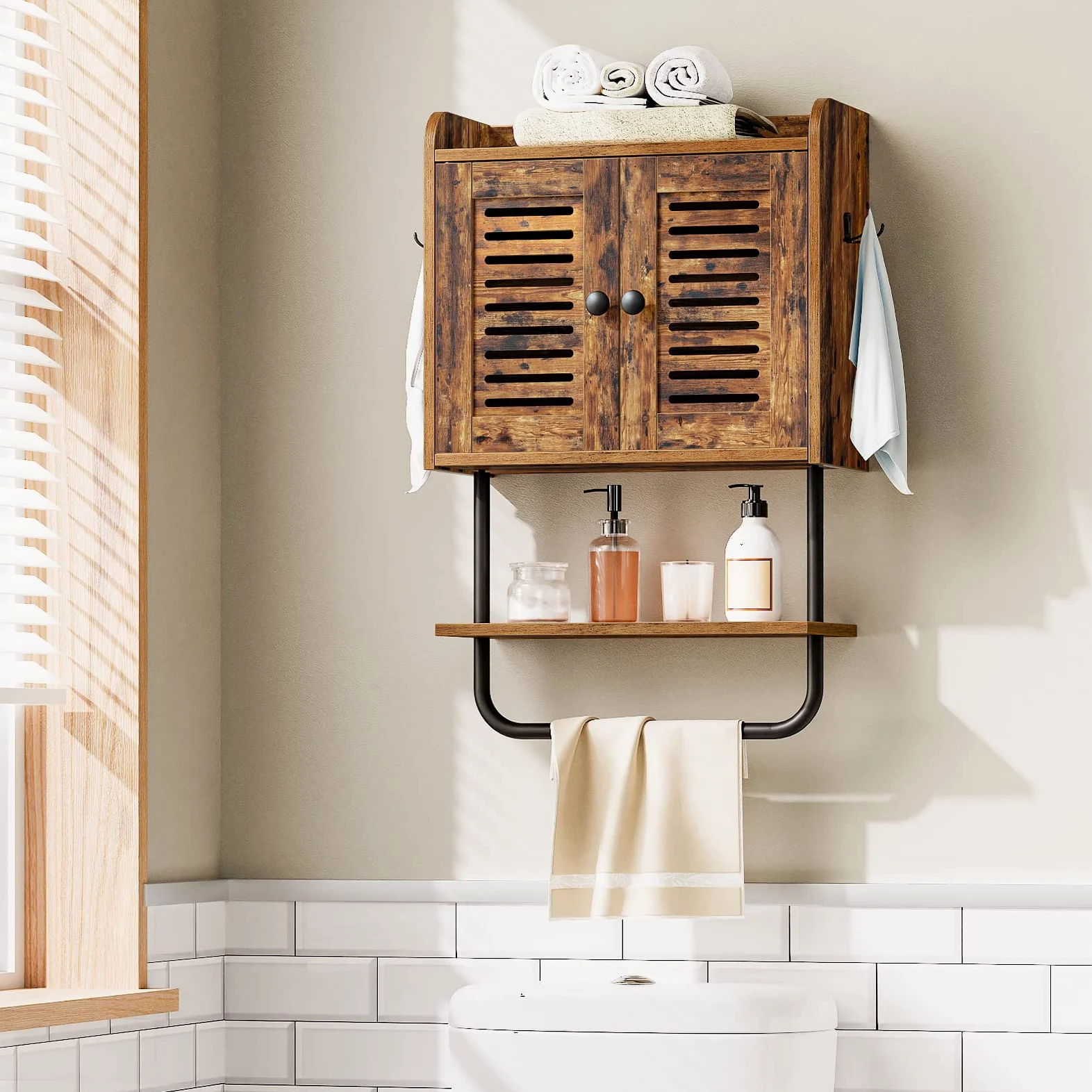HOOBRO Armoire à Pharmacie, Armoire Murale pour Salle de Bains, Placard de Rangement, Meuble de Cuisine avec Volets, Plateau réglable, 2 Crochets, pour Salle de Bains, Marron Rustique EBF46CW01