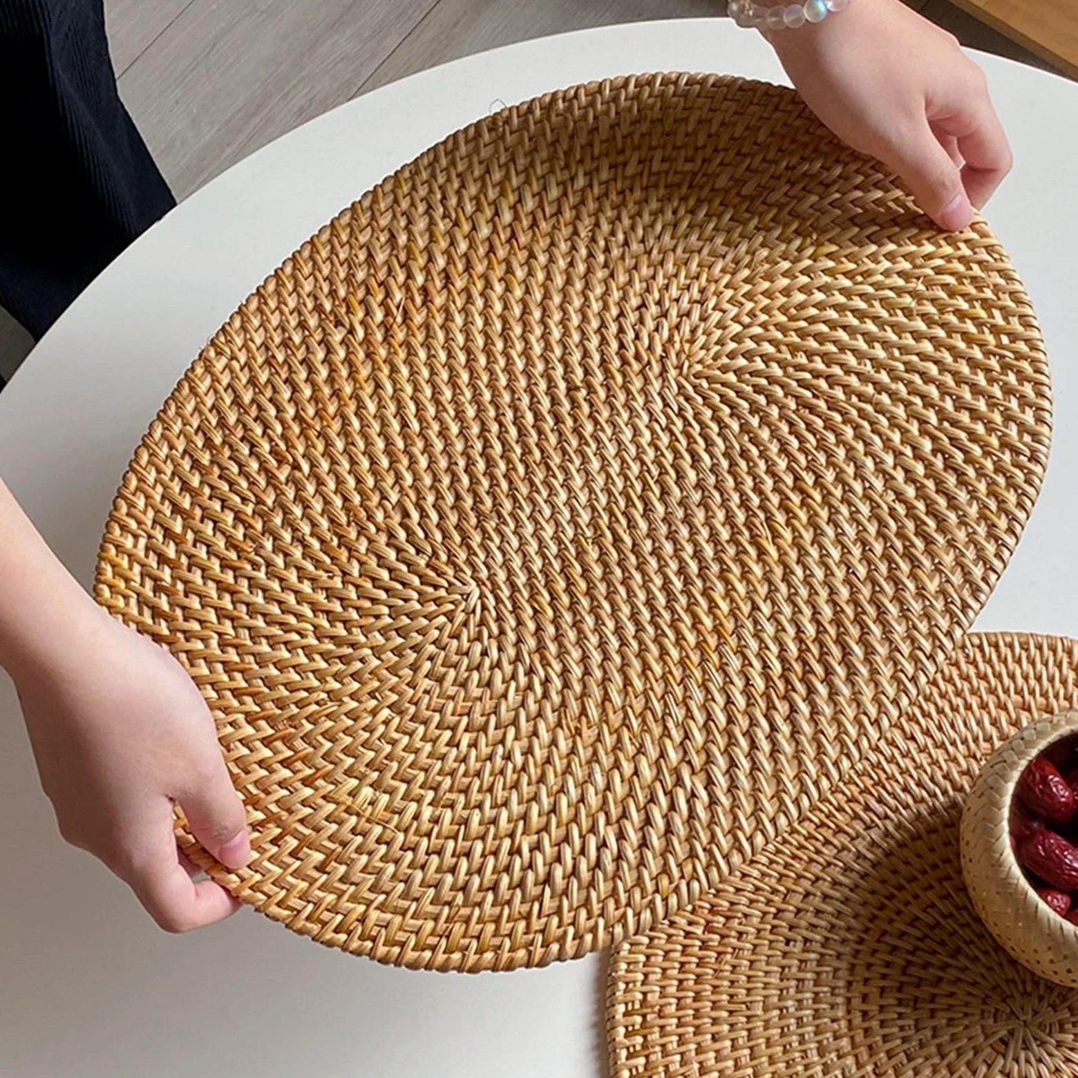Sets de Table en Osier Napperon Ovale tissé en rotin, 1 pièce, antidérapant, résistant à la Chaleur, Tapis de décoration Table Manger Cuisine Domicile(L)