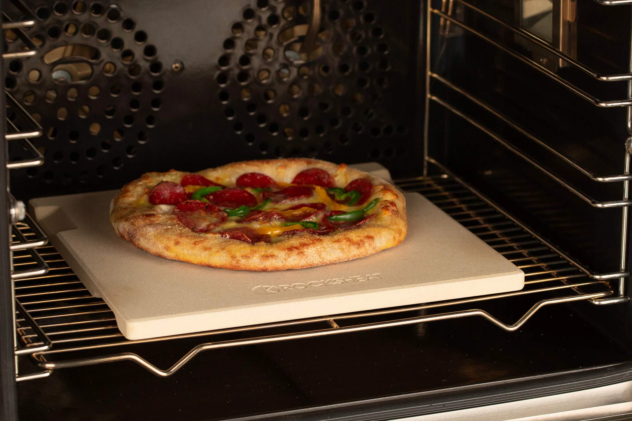Pierre à pizza pour four et grill Design innovant double face intégré avec 4 poignées (30,5 x 30,5 x 1,5 cm)