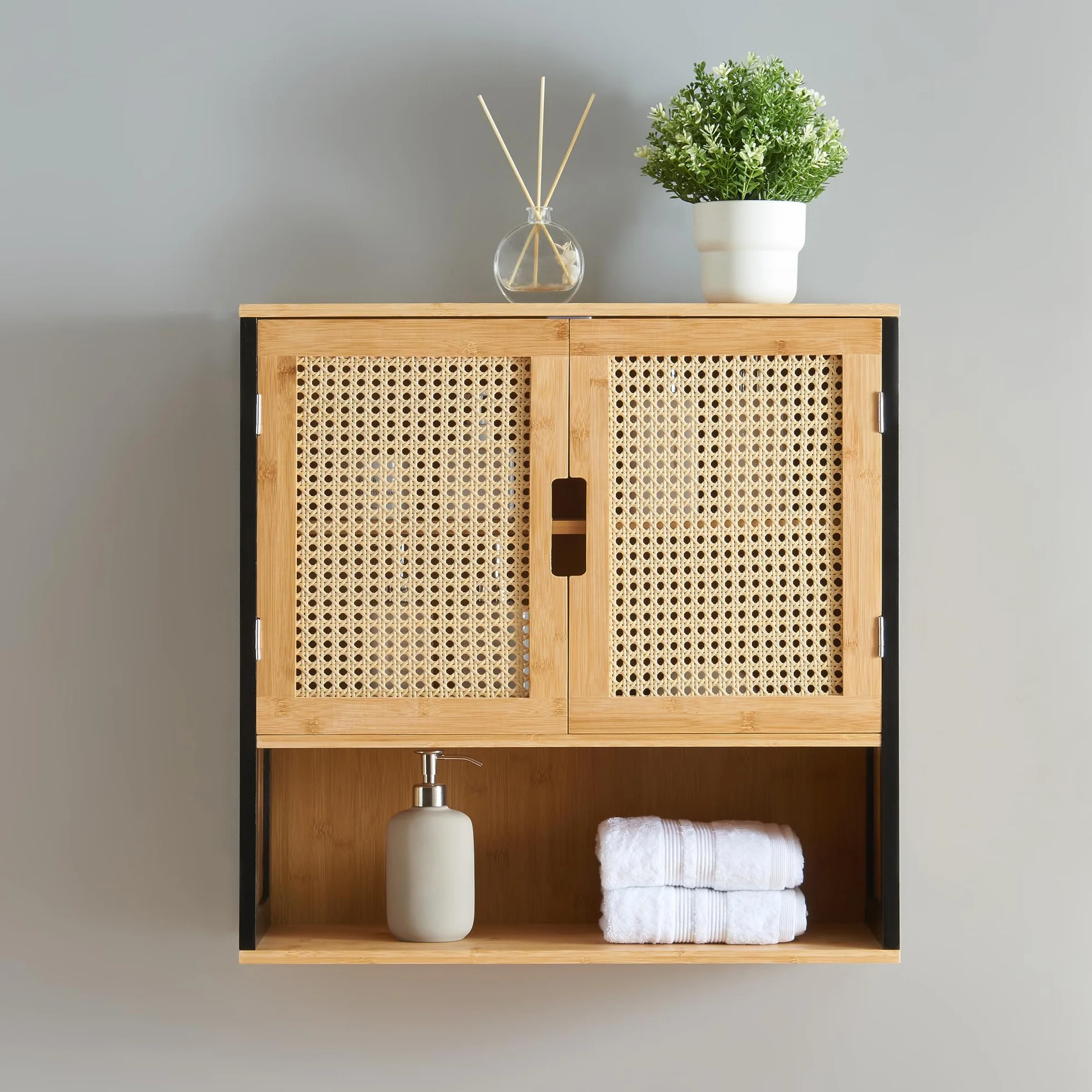 [en.casa] Armoire Murale de Salle de Bain Placard Suspendu avec 2 Portes et 2 Étagères Meuble de Rangement Flottant MDF Bambou 60 x 60 x 20 cm Noir Naturel Effet Rotin
