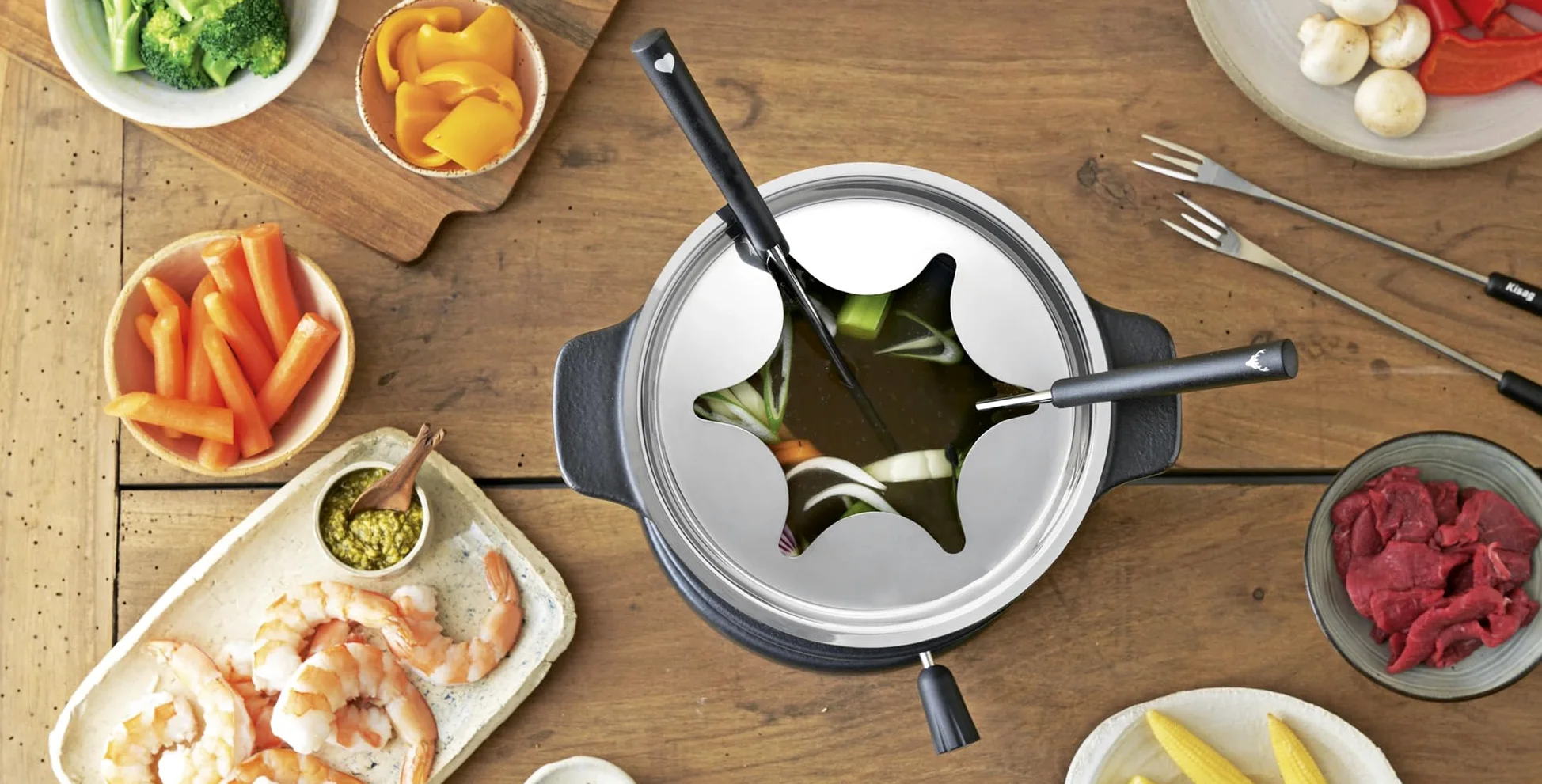 Kisag Twin Set à Fondue en Fonte pour 6 Personnes avec Casserole en Fonte Ø 16 cm Convient pour l'induction, réchaud Suisse avec brûleur à gaz et 6 fourchettes à Fondue, kit à Fondue au Fromage, à la