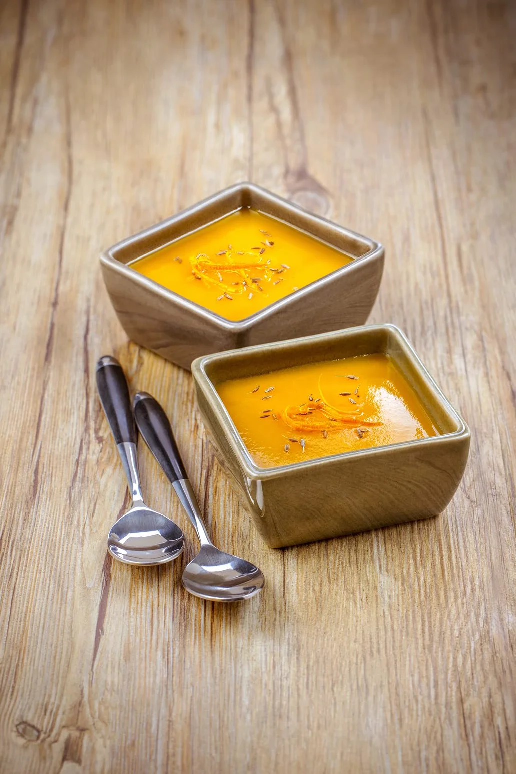 Moulinex My Daily Soup Cuiseur à soupe, Blender chauffant 1,2 L, 4 programmes, Ecran digital, 4 lames inox, Mixe et cuit, Recettes froides et chaudes, Soupes, Veloutés, Smoothies, Milkshakes LM542110