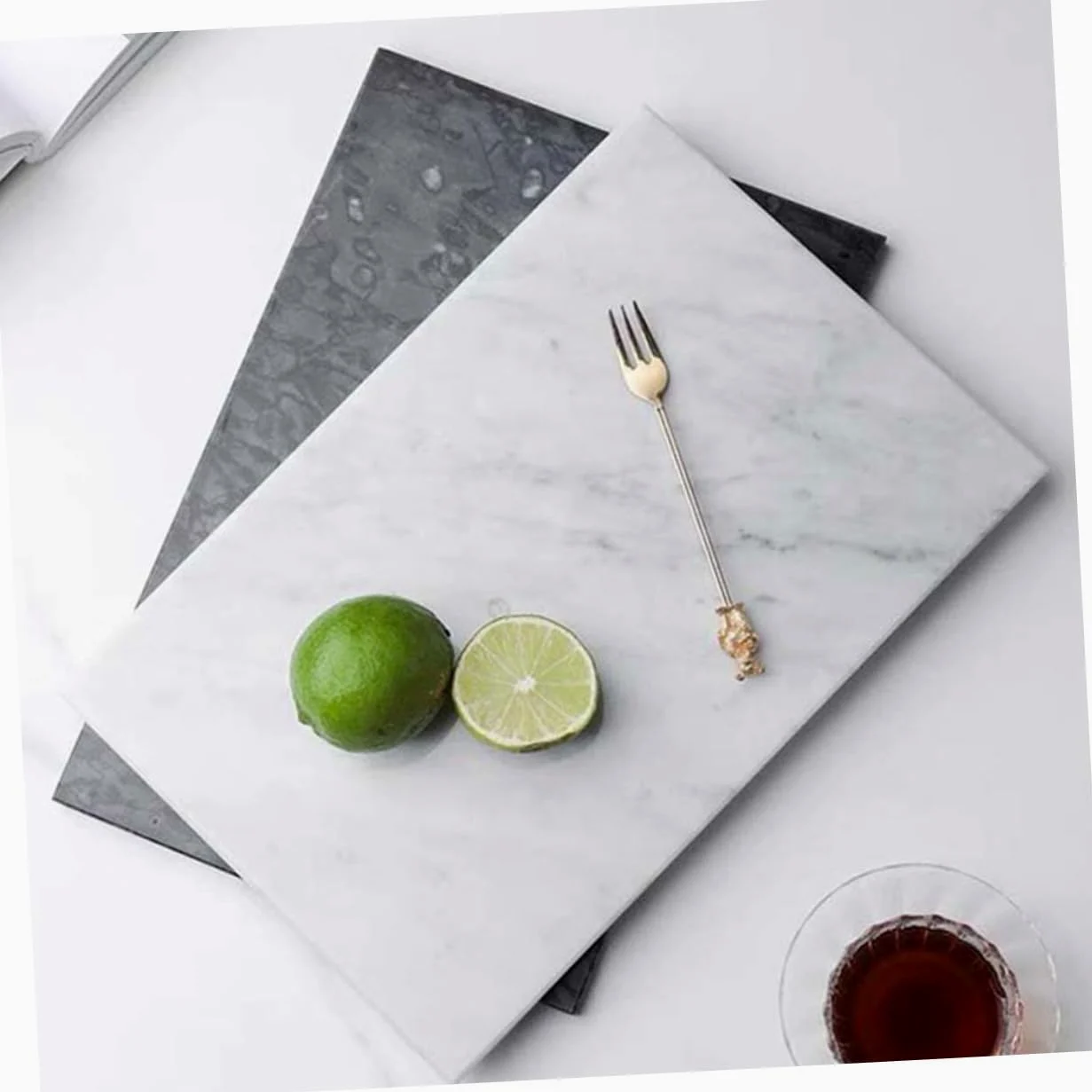 Veemoon Planche à Découper en Marbre Blanc Non Adhérente Odeur, Plateau Multifonction Cuisine et Pâtisserie, Design Nordique Élégant pour Rangement Maison