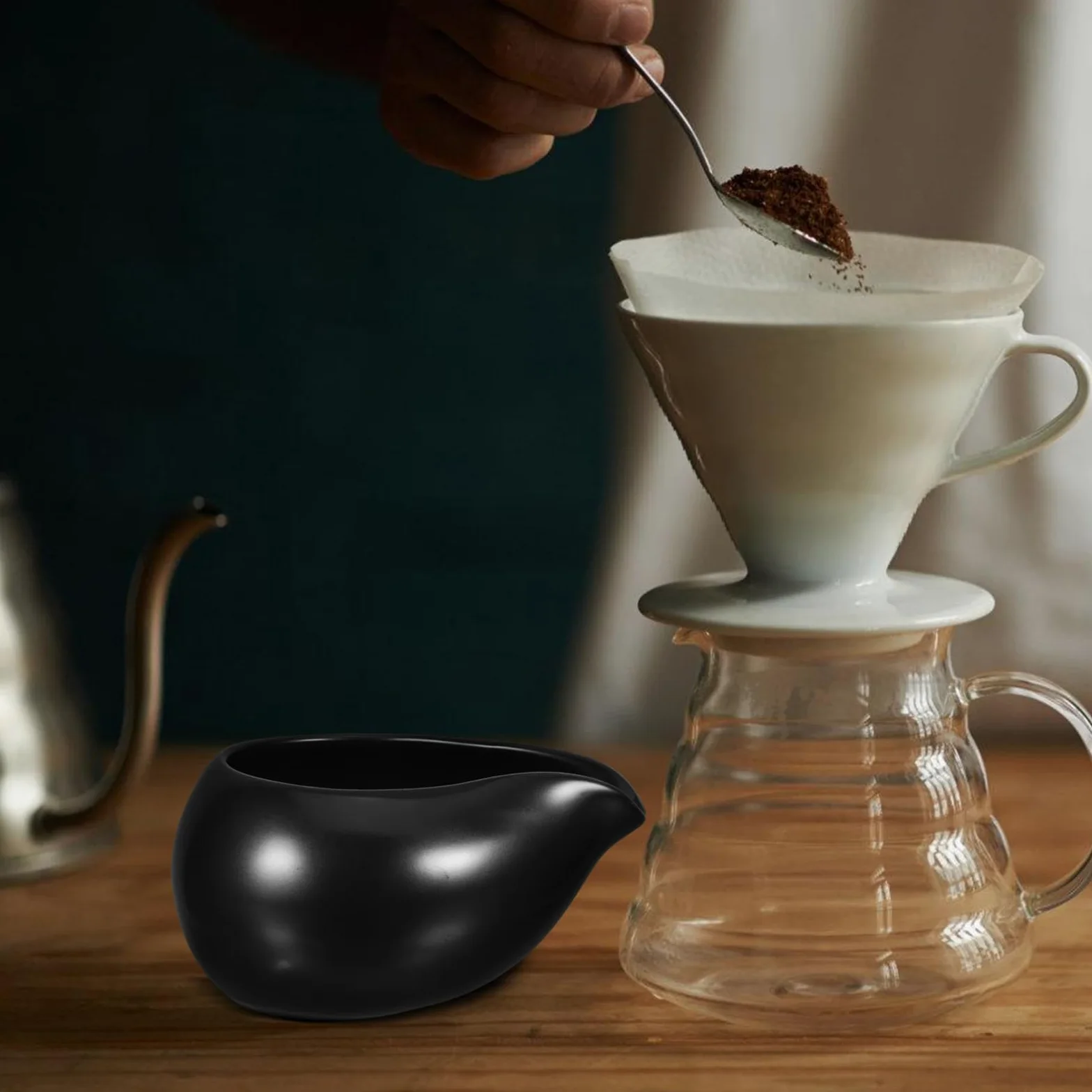 Pichet à Lait en Céramique Noir 3 Pièces, Style Vintage Nordique | Bec Verseur Guidé, Format Mini, Fond Résistant à L’usure, pour Hôtels et Repas Familiaux en Intérieur