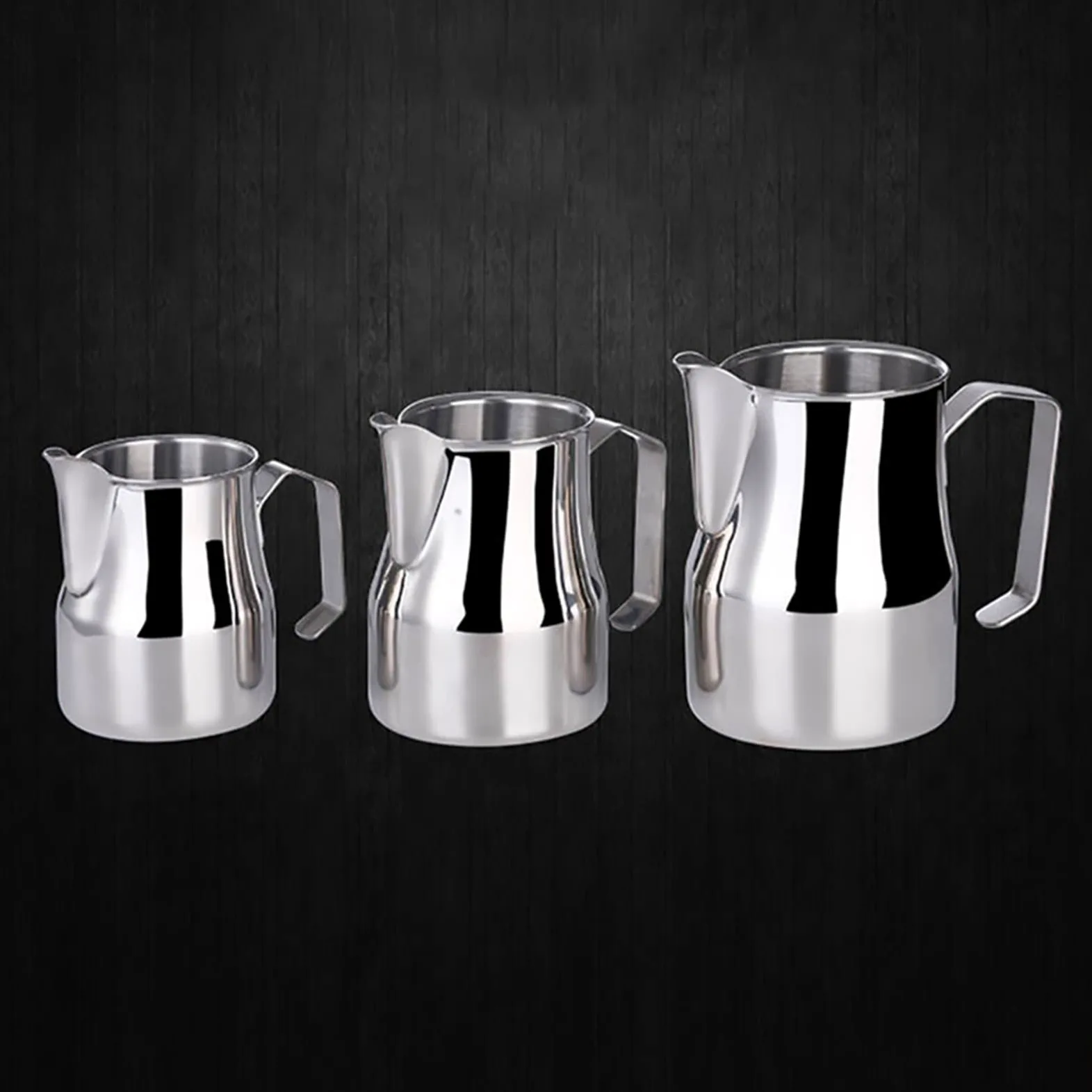 Pot À Lait Pichets de Mousse de Lait, pichets de Lait Professionnel en Acier Inoxydable avec Bec Arrondi, 350/550 / 750ml Pichet à Lait (Color : 550ml)