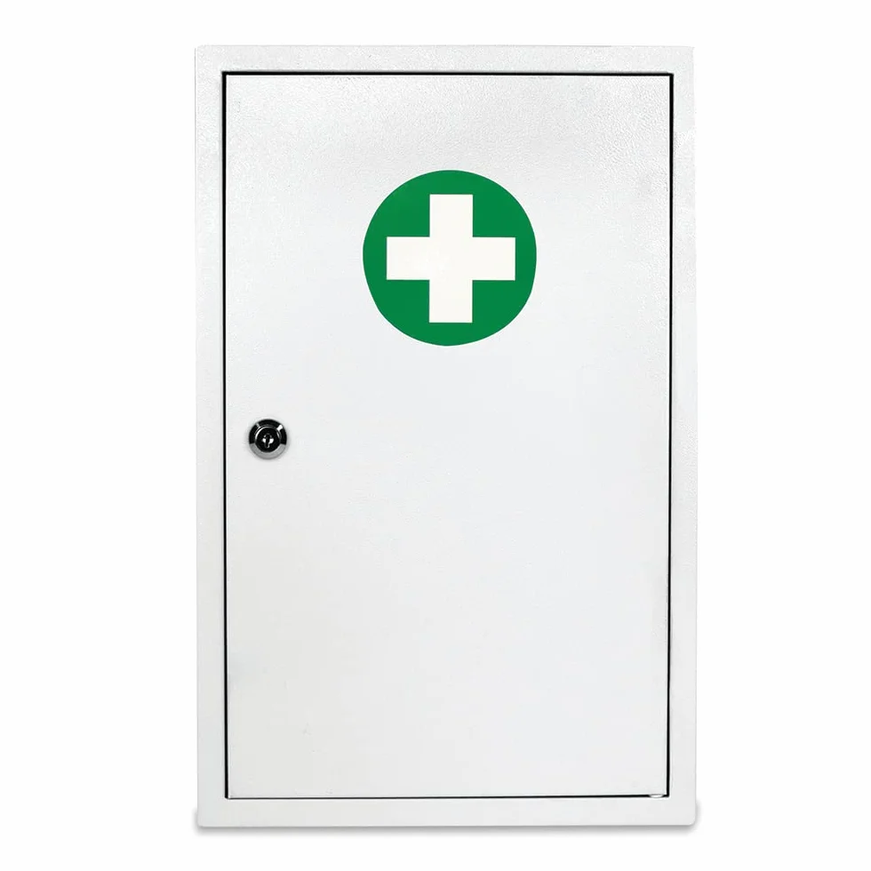 Reliance Medical Armoire de premiers secours murale en métal Sofia blanche pour ranger les fournitures dans 2 compartiments spacieux – contient un verrou de sécurité fourni avec un jeu de 2 clés.