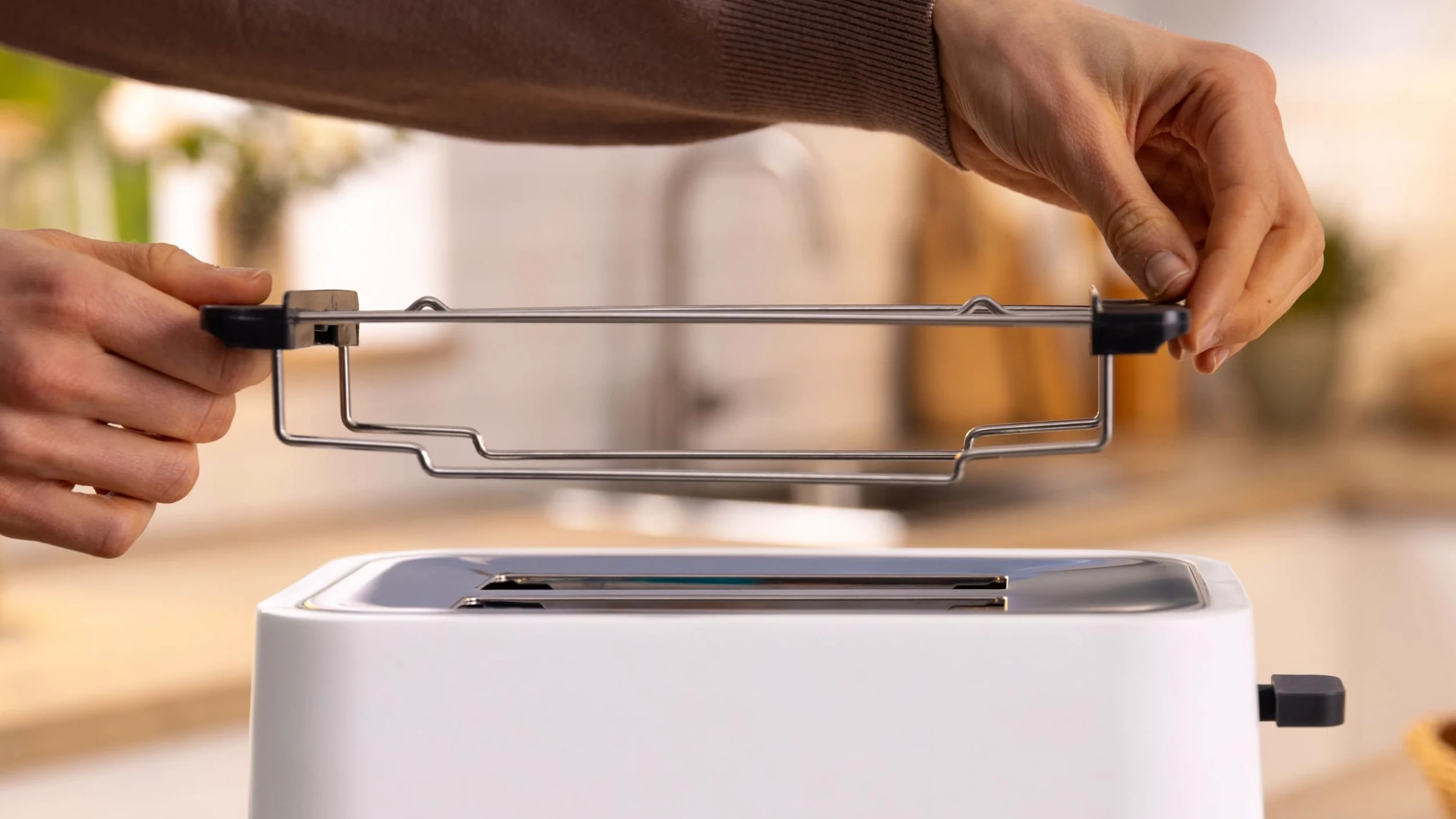 Bosch MyMoment TAT3M121 - Toaster Grille Pain compact - Arrêt automatique - 950 W - Fonction décongélation et réchauffage - Chauffe-viennoiserie amovible - Couleur : Blanc