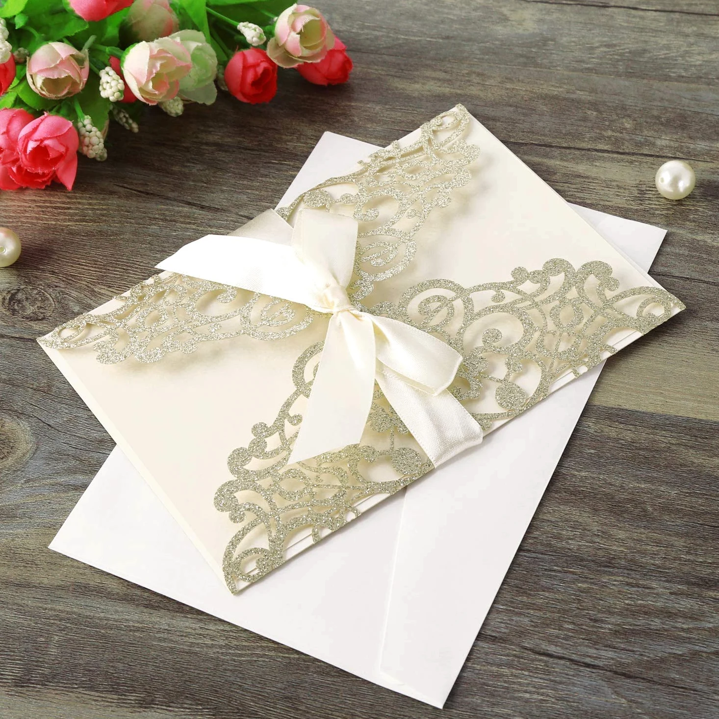 Hosmsua 50 pièces cartes d'invitation découpées au laser avec nœud et enveloppes pour invitations de mariage fête de mariage fiançailles anniversaire (paillettes champagne)