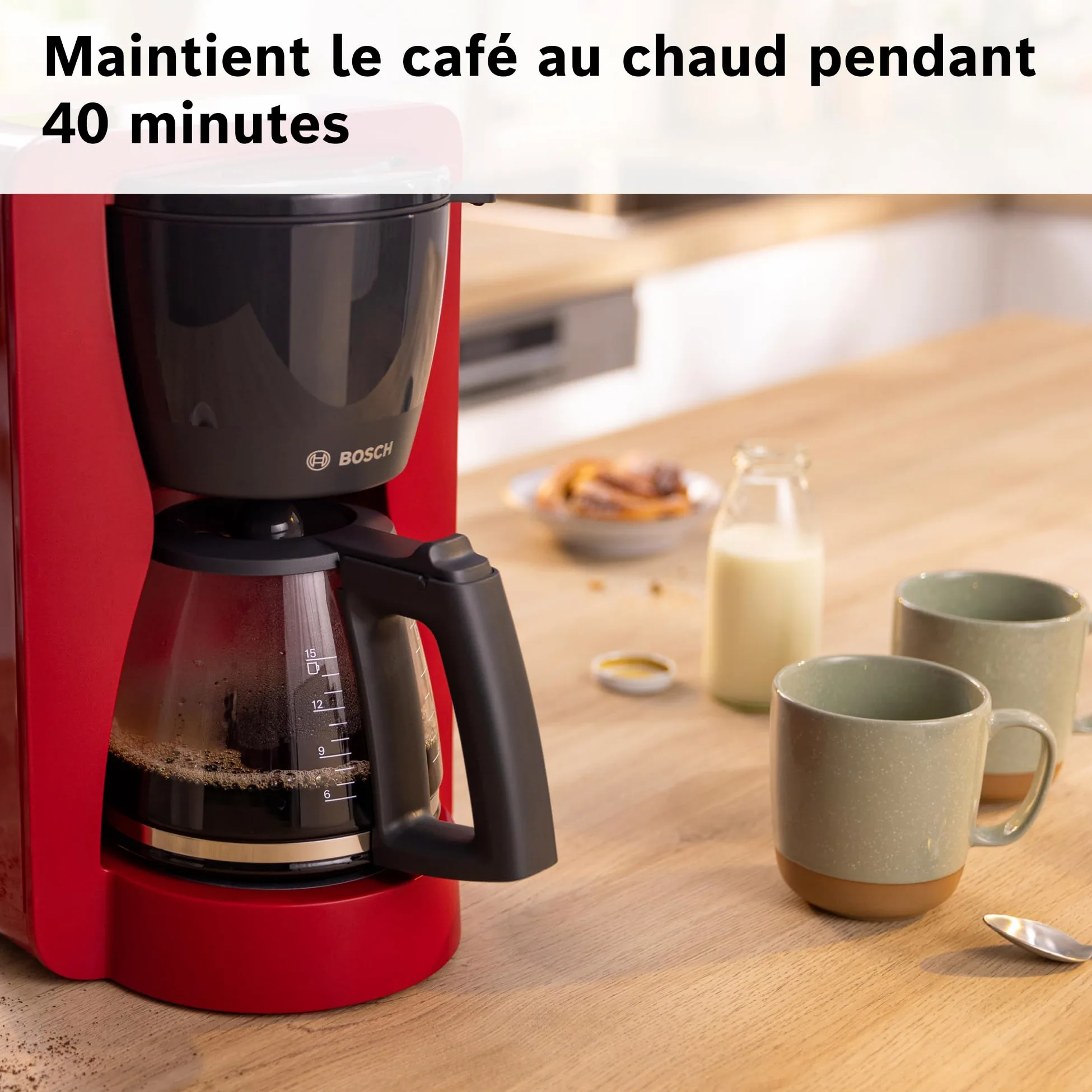 Bosch, machine à café filtre, MyMoment, réservoir d'eau amovible, carafe en verre, arrêt automatique, fonction Anti-Goutte, maintien au chaud 40 minutes, rouge foncé, TKA2M114