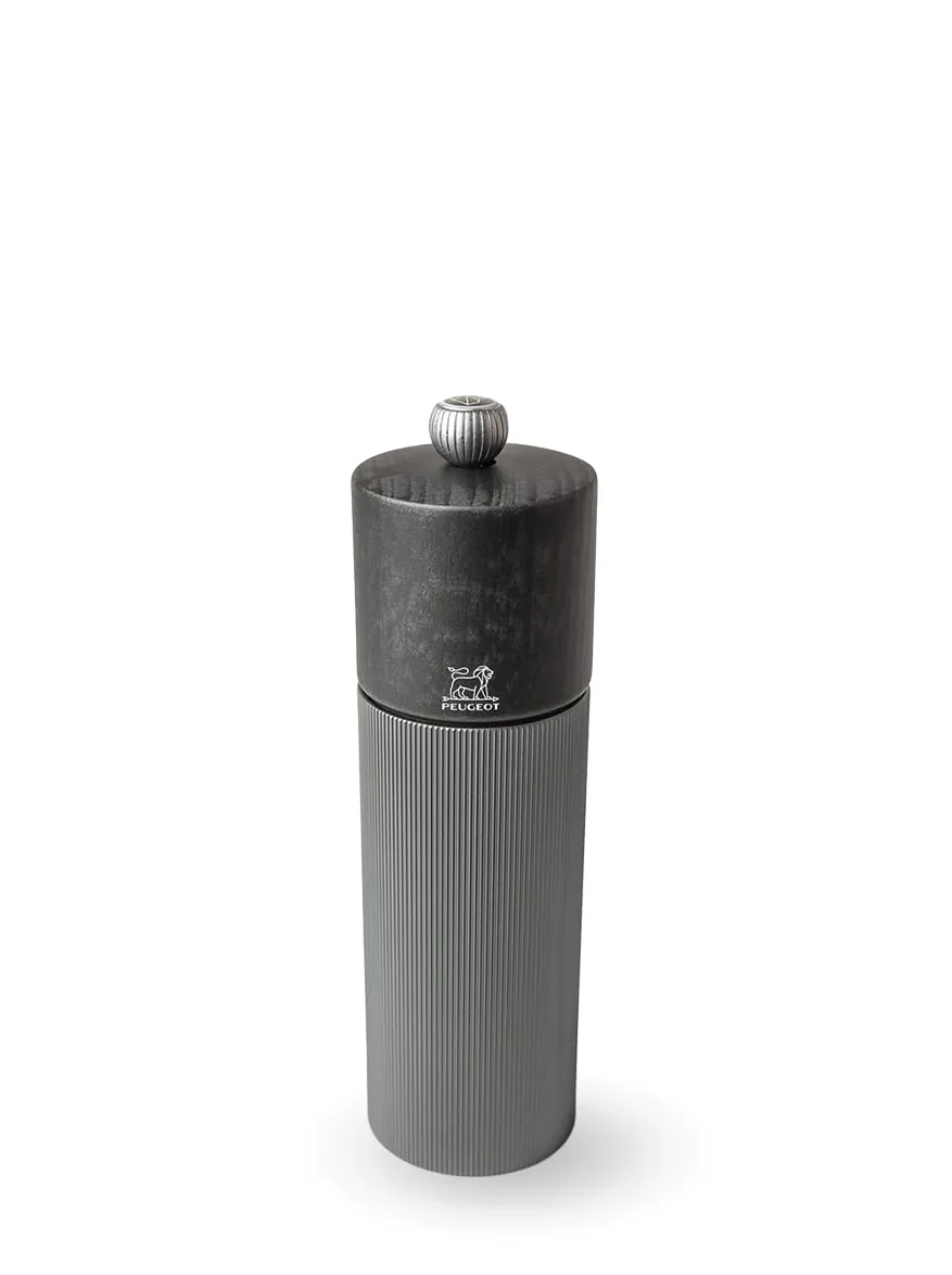 PEUGEOT - Moulin à Sel Line 18 cm - Réglage Classique - Aluminium et Bois Labellisé PEFC - Fabrication Française - Coloris Carbone