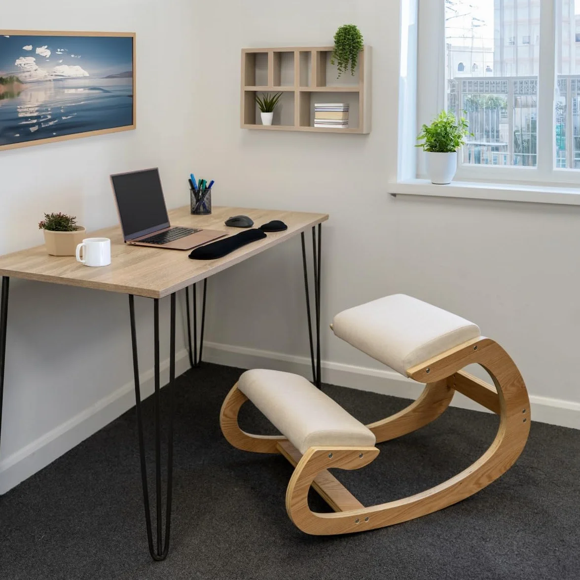 Chaise Ergonomique à genoux en Chêne - Coussins Blancs en lin épais 8cm - Bureau & Maison - Siège à bascule orthopédique – Meilleure posture & soulagement - Jusqu’à 100kg - 2x Repose-Poignets OFFERTS