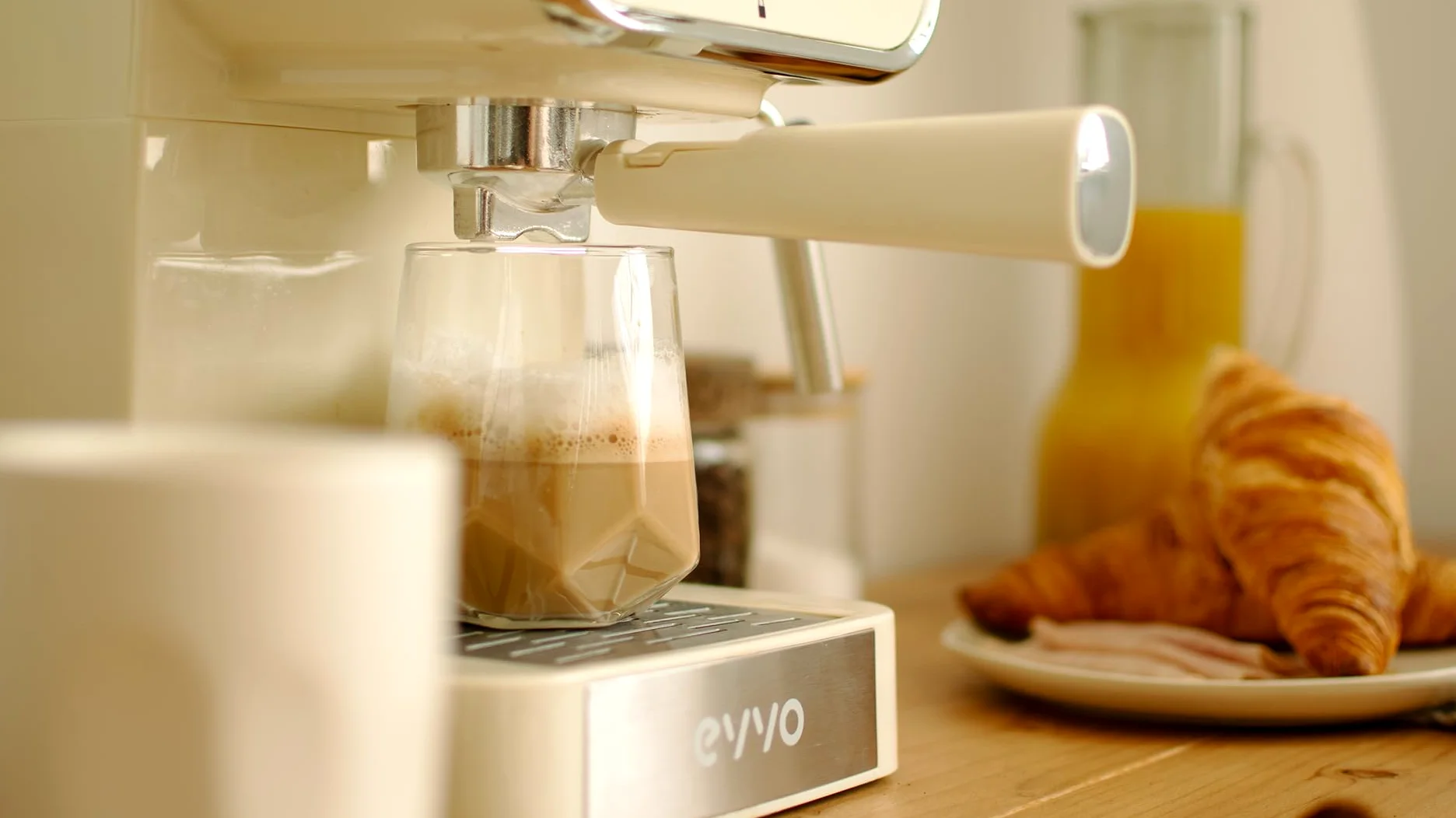 EVVO Cafetière expresso intense rétro beige - Cafetière expresso, 15 bars, 950 W, acier inoxydable, bras double, thermoblock, préchauffage rapide, 1,5 l, vaporisateur, porte-filtres