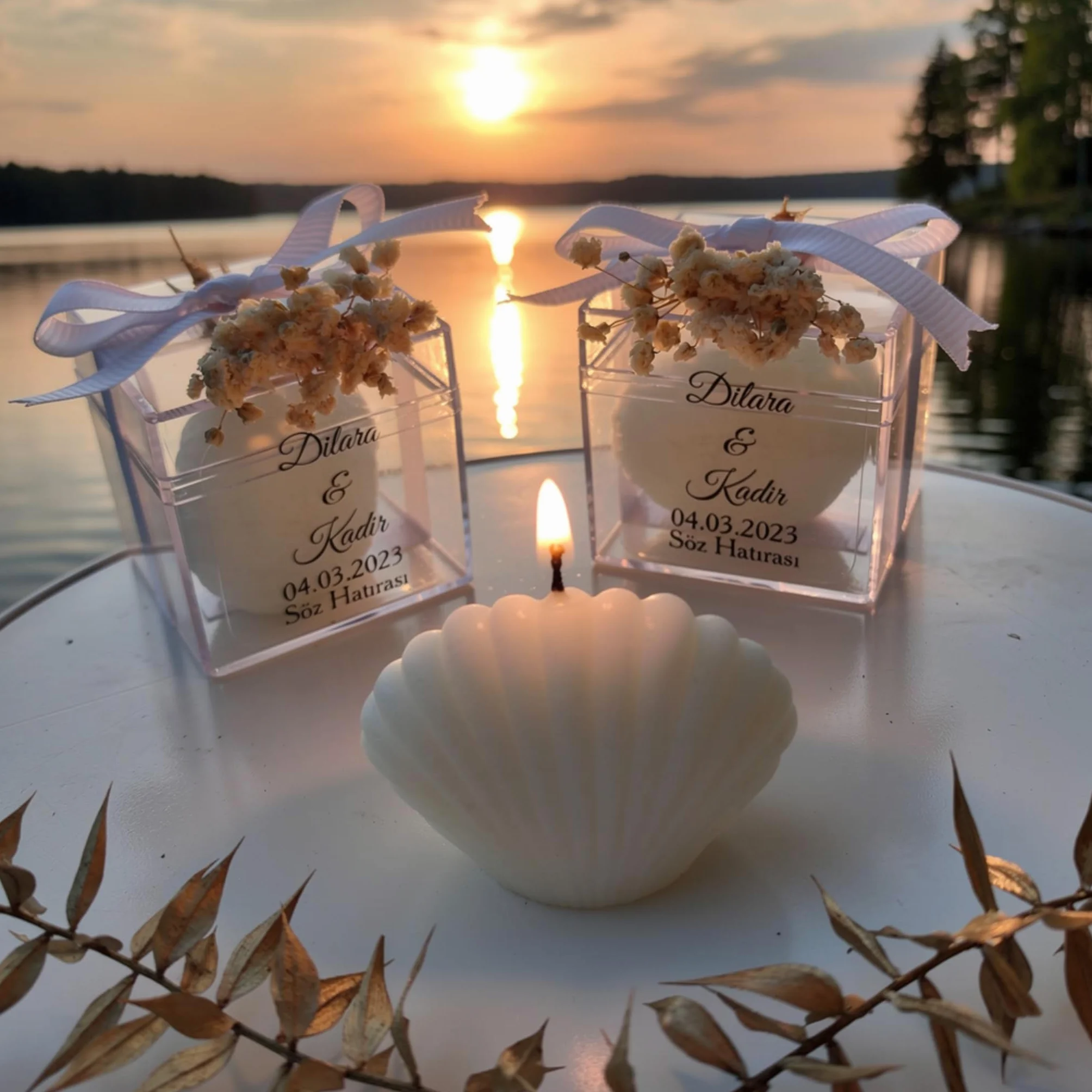 Lot de 50 bougies blanches élégantes en forme de coquillage pour mariages, fêtes prénatales et sur la plage, cadeaux de fête polyvalents