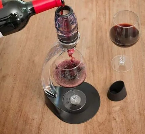 High-Q InnovaGoods Aérateur de vin Décanter Oxygénation Saveur Enhancer Avec support
