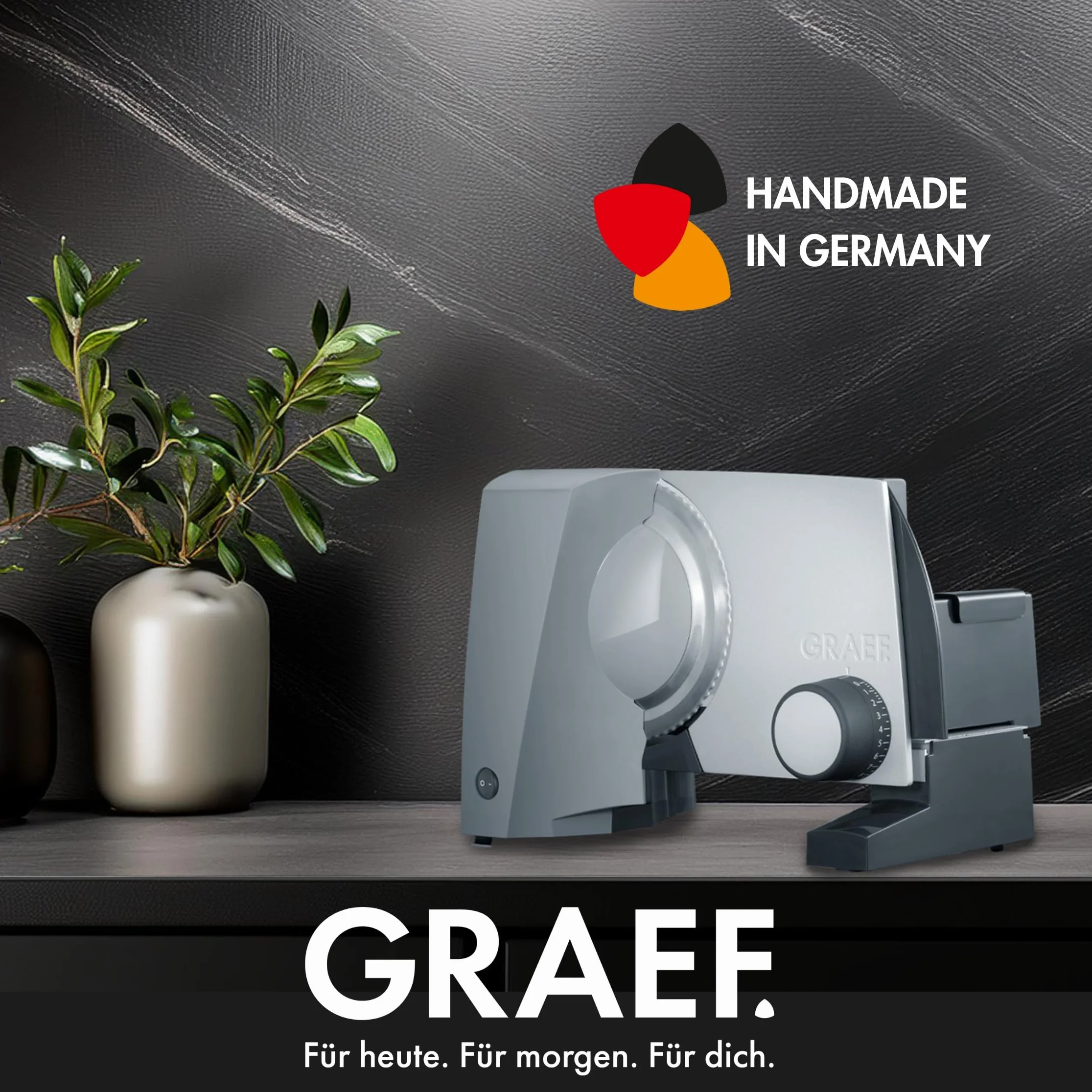 GRAEF G50 - Trancheuse universelle électrique, lame ondulée en acier inoxydable Ø 170 mm, épaisseur de coupe 0-20 mm, sécurité enfants